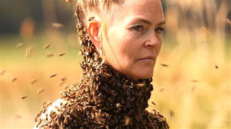 This Woman Wears Thousands Of Swarming Bees—to Meditate