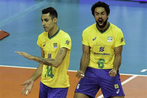 Want to see more posts tagged #voleibrasil? Melhor do Vôlei - Liga das Nações: Com Leal no banco ...