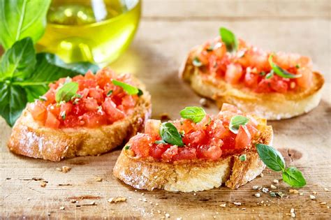 Bruschetta med tomat hvidløg og basilikum
