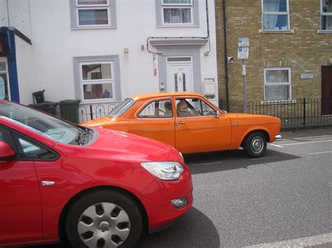 The Orange Car Img0313 Traffic In Manor Street Today Tue Flickr