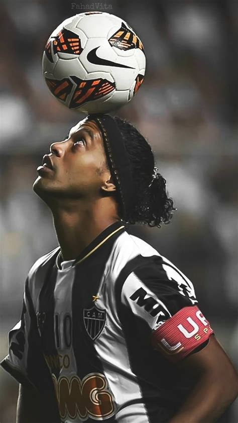 Ronaldinho Wallpapers Top Free Ronaldinho Backgrounds Wallpaperaccess