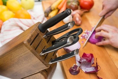 knife kitchen knives wirecutter chef serrated sets club thewirecutter