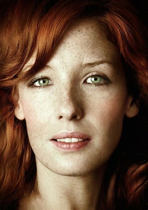 Kelly Reily Not Only Red Hair But Green Eyes And Freckles Aaahh