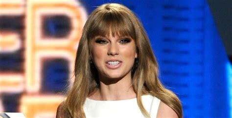 Taylor Swift Sarà Joni Mitchell In Girls Like Us Il Cinemaniaco
