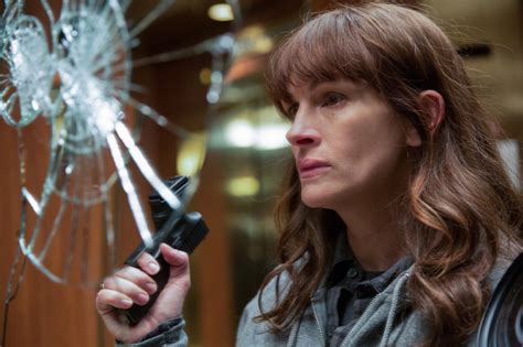 The secret in their eyes is an amazing film starring julia roberts, nicole kidman, and some other guy playing ray. SECRET IN THEIR EYES - 5 Clips and 36 Pictures | The ...