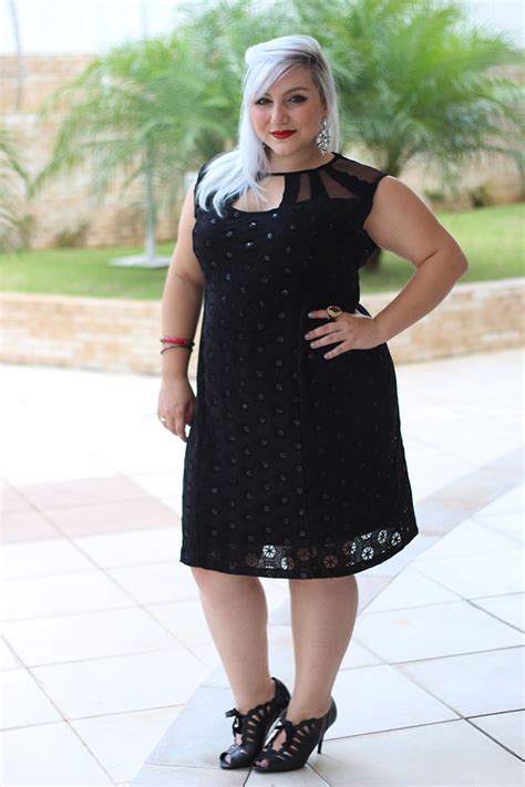 Vestido de festa plus size para convidadas - JUROMANO.COM
