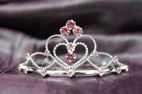 Beautiful Bridal Wedding Tiara Crown With Pink Crystal Party