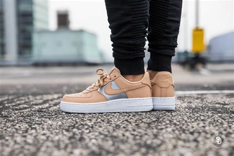 Nike has you covered with these air force 1 women's sneakers. WMNS NIKE SE 'BIO BEIGE