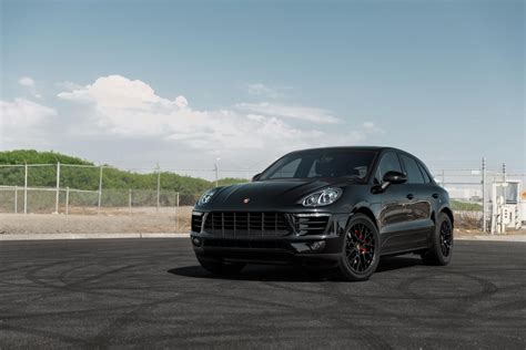 Blacked Out And Lowered Macan S Porsche Macan Forum