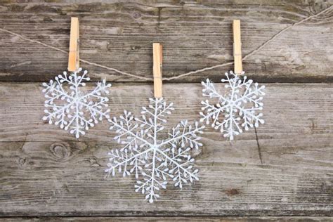 Diy Snowflakes From Eco Friendly Materials Snowflake Craft Snow