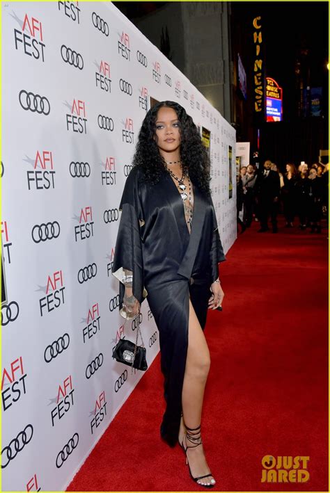 Rihanna Goes Sexy In Silk For Queen Slim Premiere Photo Rihanna Photos Just