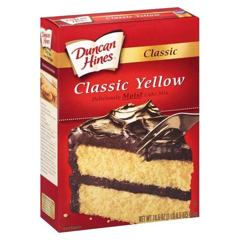 Water, duncan hines cake mix, banana, pumpkin puree. Duncan Hines Classic Yellow Cake Mix 16.5 oz | Yellow cake mix recipes, Boxed cake mixes recipes ...