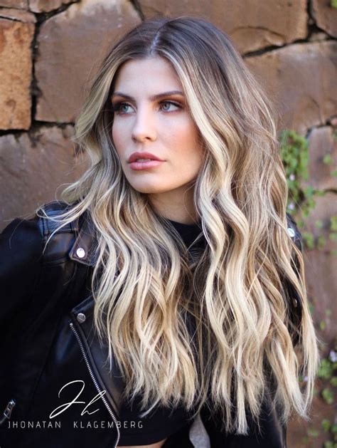 50 Best Blonde Highlights Ideas For A Chic Makeover In 2021 Hair Adviser Blonde Ends Red