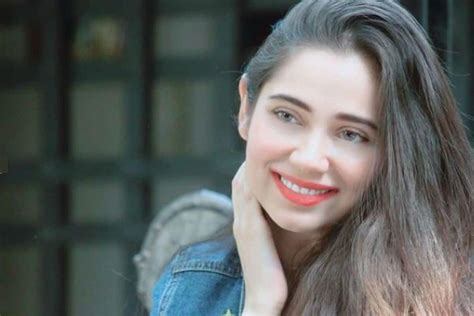 Salma Aghas Daughter Zara Khan Receives Death Threats From A Woman