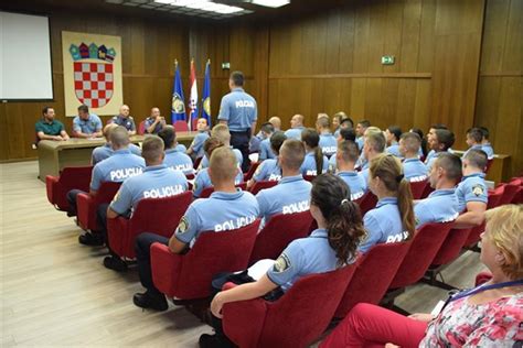 Policijska Uprava Istarska Policijska Uprava Istarska Dobila 29