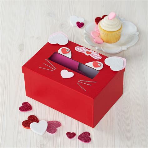 269, although it wasn't until the 14th and 15th centuries that medieval literary themes flourished with subjects of courtly love. 15 Easy to make DIY Valentine Boxes - Cute ideas for boys ...