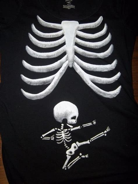 i would have totally rocked this shirt fun pregnancy announcement halloween pregnancy