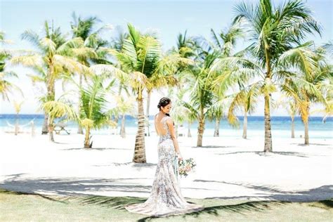 Amazing Beach Wedding In The Philippines In 2020 Beach Wedding