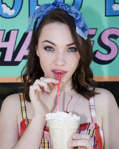 Violett Beane Nude And Sexy 46 Photos The Fappening