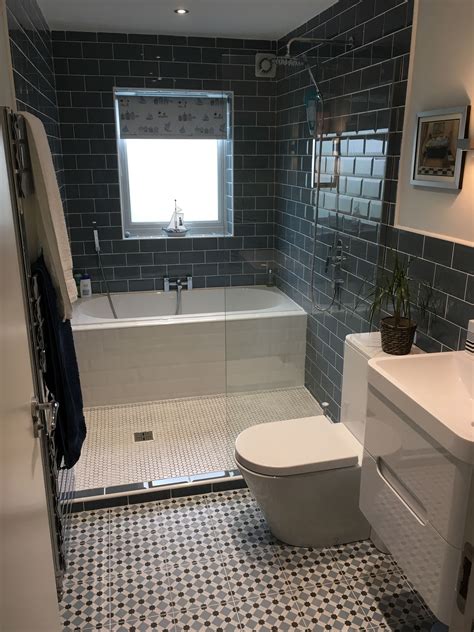 Look At The Great Use Of Space With A Bath And A Shower In This Innovative Design David From