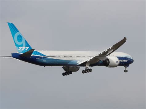 Le 777x De Boeing Réussit Son Premier Vol Dessai Challenges