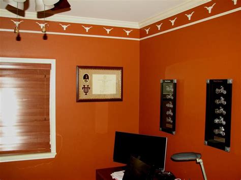 As seen in this room the very subtle light orange walls in this space from chilvers_terrace are the perfect backdrop for the beige and orange accents throughout the room. Burnt orange paint colors Valspar Paint Flash Caused The ...