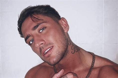 Stephen Bear Claims He S Been Charged With Two Sex Offences In YouTube Video Daily Star