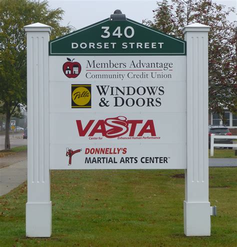 Lighted Business Signs In South Burlington Vermont