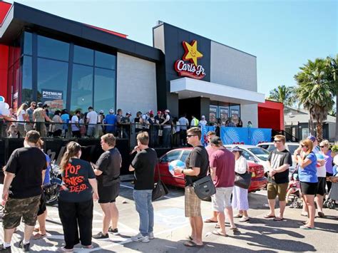 carl s jr burger review australia was it worth waiting three days for new burger