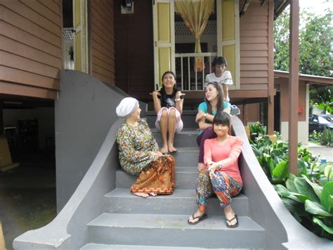 Bagaimana keseruan cut mini perankan karakter tersebut? Emma Maembong dalam Drama Bersiri 3 Nenek 3 Dara