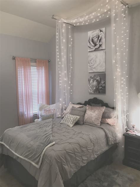 40 Cozy Teen Girl Bedroom Decor Trends For 2020 Home Decor Ideas