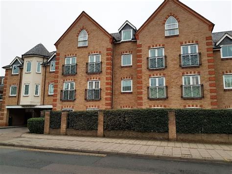 2 Bed Flat For Sale In High Street Orpington Kent Br6 Zoopla