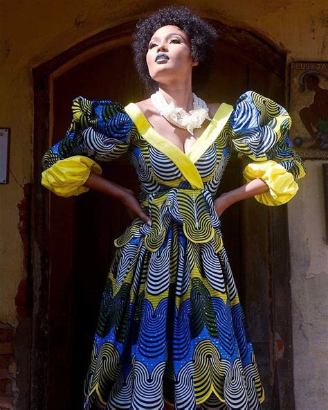 Pin By Merry Loum On Wax Wax Wax Fashion Vlisco African Clothing