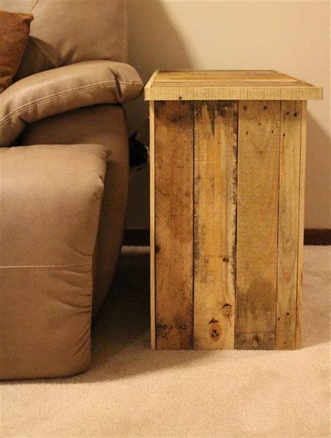 Recycled Pallet Wood Side Table With Storage 101 Pallets