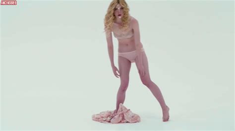 Elle Fanning Nude Pics Page 5