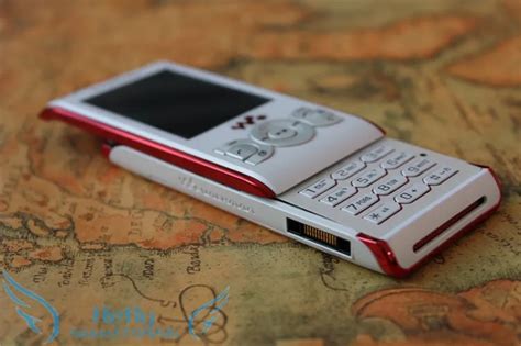 Sony Ericsson W595 Original Slide Phone