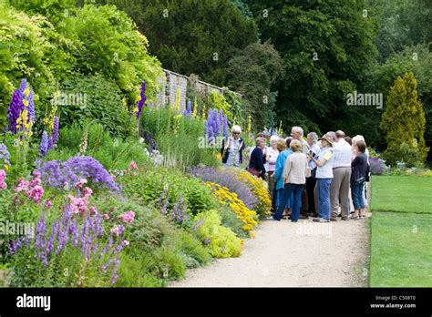 The Border Flowers At Waterperry Gardens In England Stock Photo Alamy