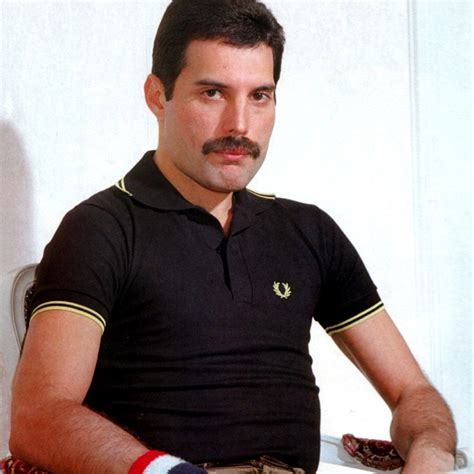 Freddie Mercury - Zdjęcia: 1980-86 | Freddie mercury, Mercury, Queen freddie mercury