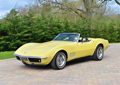 Ref 87 1968 Chevrolet Corvette C3 Roadster