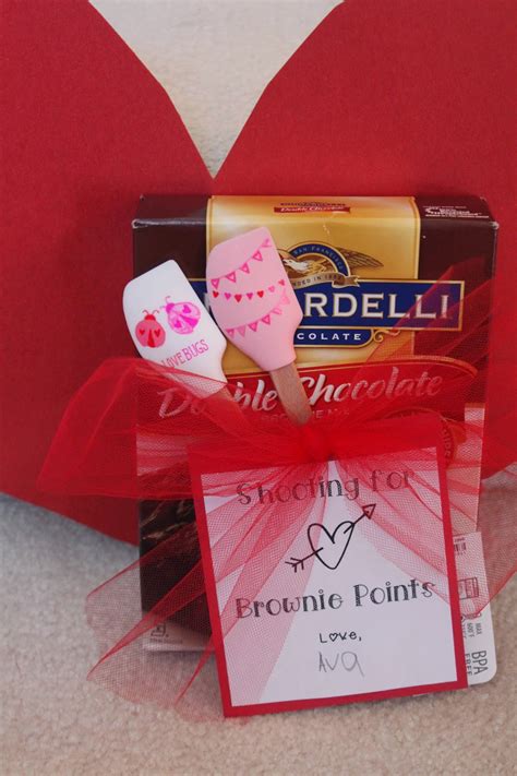 Between the personalized socks, candy bra, and snoop dogg. Keeping up with the Kiddos: Valentine's Day Gift for Teachers