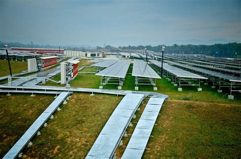Sols energy merekacipta, mengedar, memasang dan menyelenggara sistem tenaga solar di malaysia dan asia tenggara. N9Dinamik: Loji Tenaga di Perbaharui (Solar Farm) Yg ...