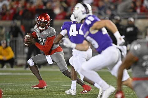 Louisville Dominates James Madison to Clinch Bowl Eligibility - Sports