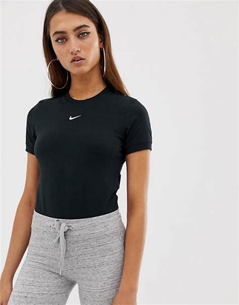 Nike Shop Nike For T Shirts Sportswear And Trainers Asos