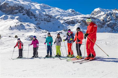 Clases De Esquí Para Grupos Ski School Candanchú