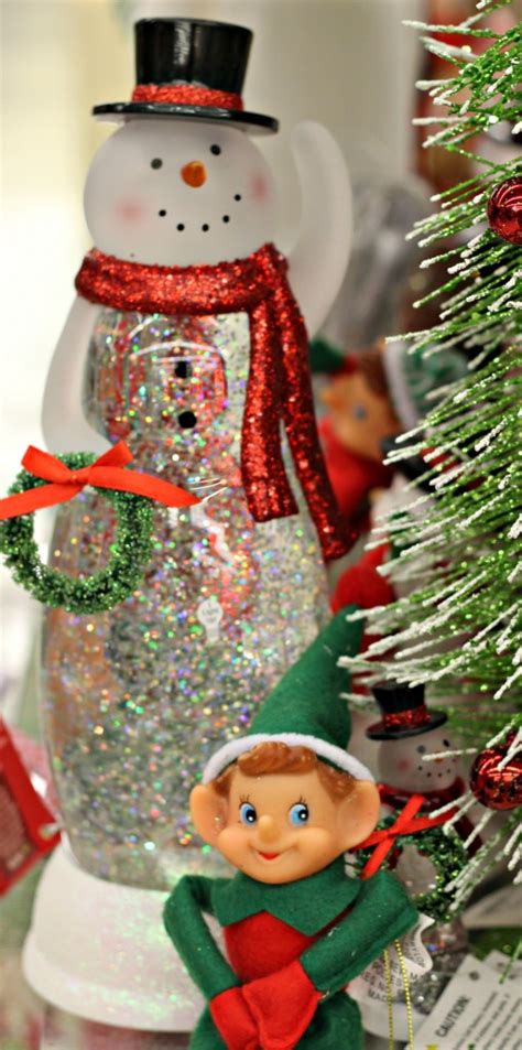 How To Find Your Christmas Decorating Style Organize And Decorate