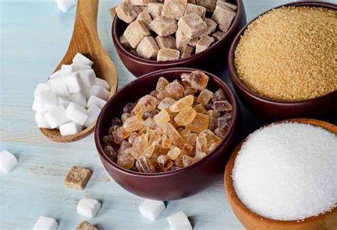 Gula digunakan untuk mengubah rasa menjadi manis dan keadaan makanan atau minuman. Manfaat Gula Merah VS Gula Putih bagi Penderita Diabetes ...