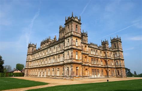 Visit Downton Abbeys Highclere Castle For A Christmas Ball