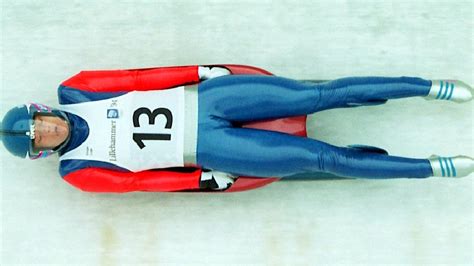 Koss' verdensrekord stod helt til klappskøytens introduksjon. NRK TV - OL på Lillehammer - Aking menn