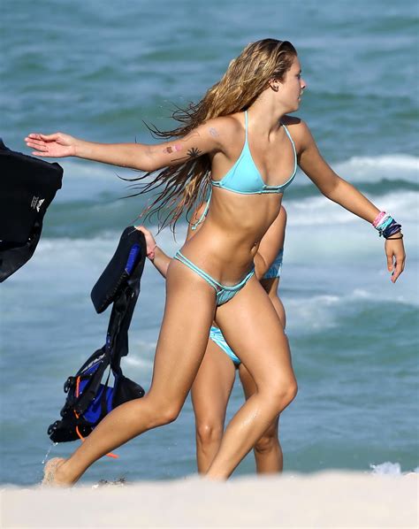 Josie Canseco Showing Off Her Bikini Body On A Beach In Miami Porn