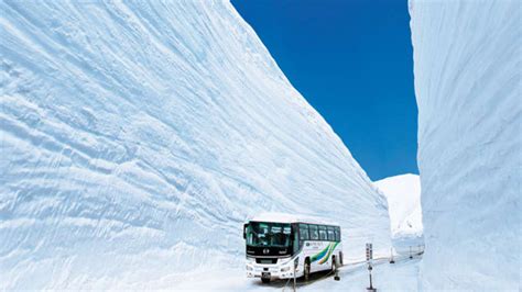 Welcome To The ‘roof Of Japan The Snowiest Road In The